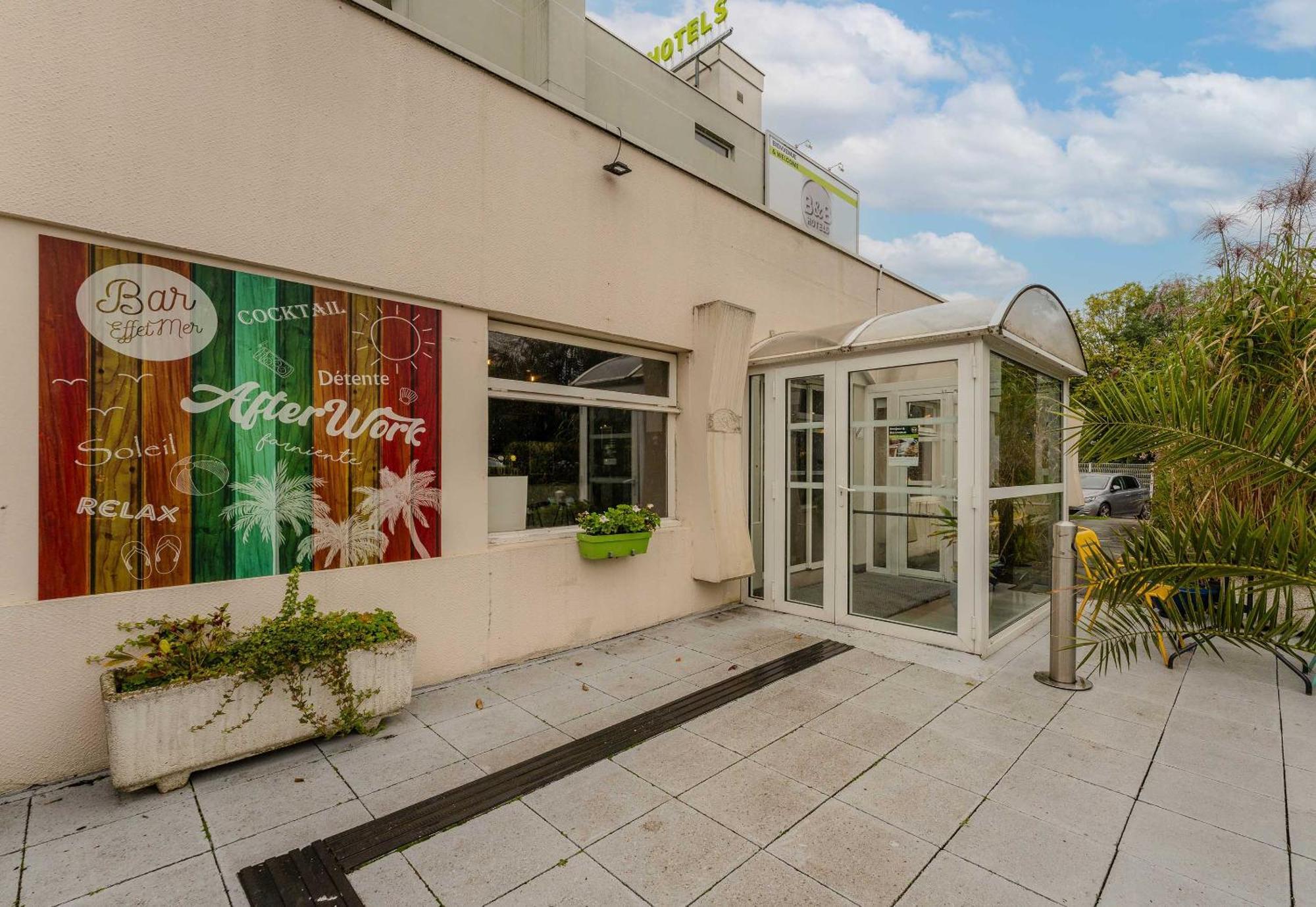 宜必思里尔阿斯克新城大体育场酒店 外观 照片